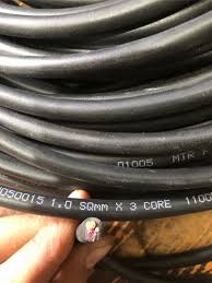 FENOLEX 1.50 SQMM 3 CORE FLAT SUBMERSIBLE CABLE 1100 V 100 MTR