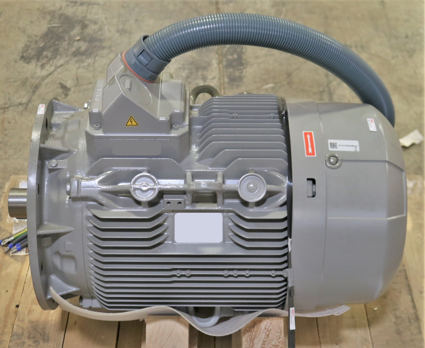 Siemens	DC Motor 0.5 HP with VFD Starter